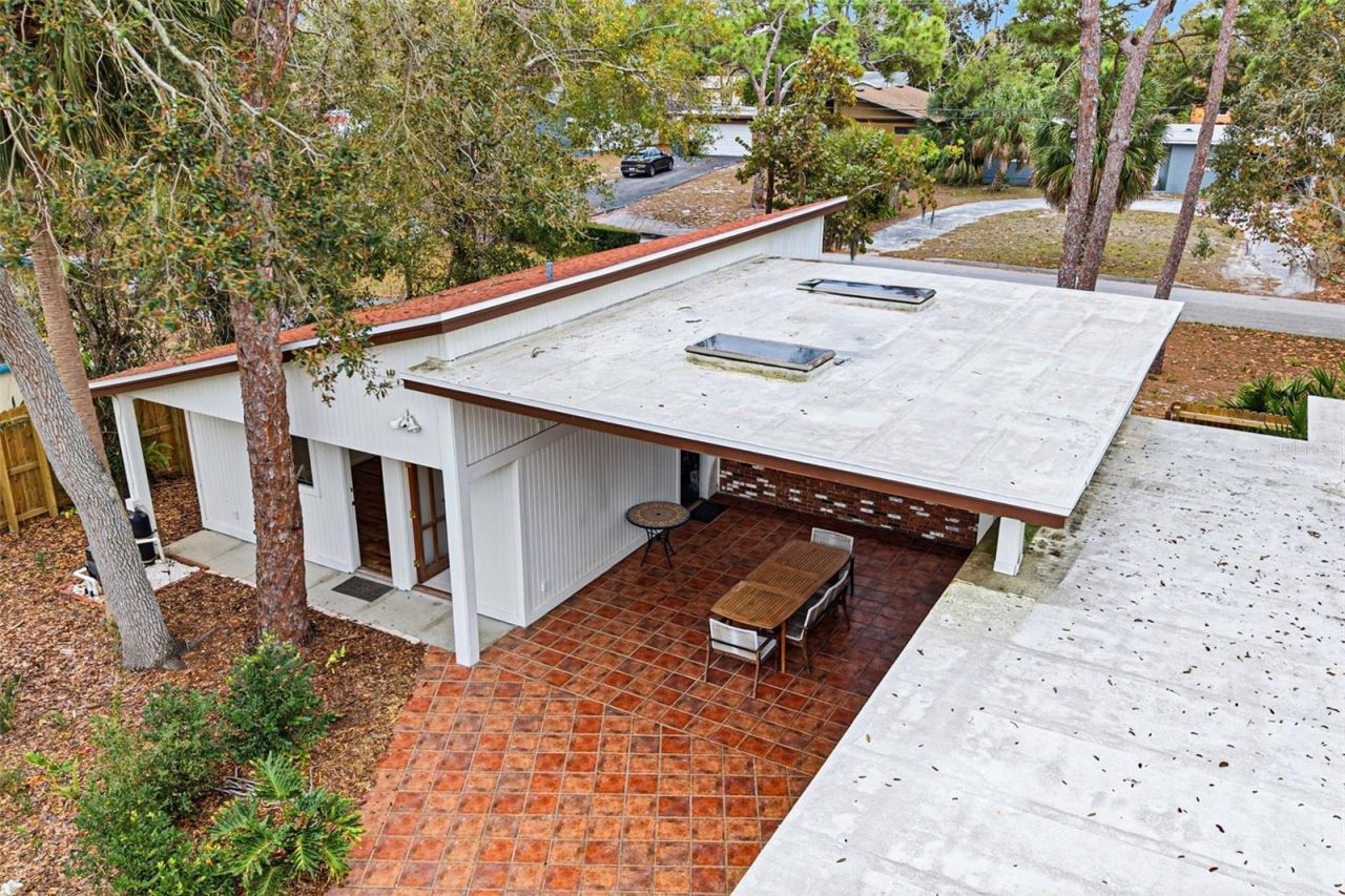 1239 Alcazar Way S, Saint Petersburg, FL 33705 Photo