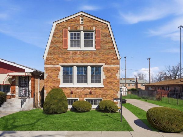 40 W 81st Street , Chicago, IL 60620