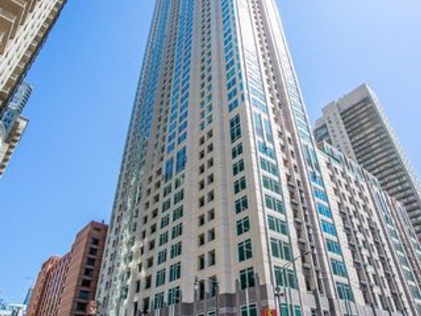 33 W Ontario Street, Unit 24G, Chicago, IL 60654