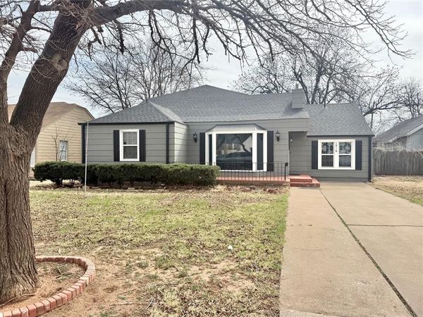 1016 E Cypress Street, Altus, OK 73521