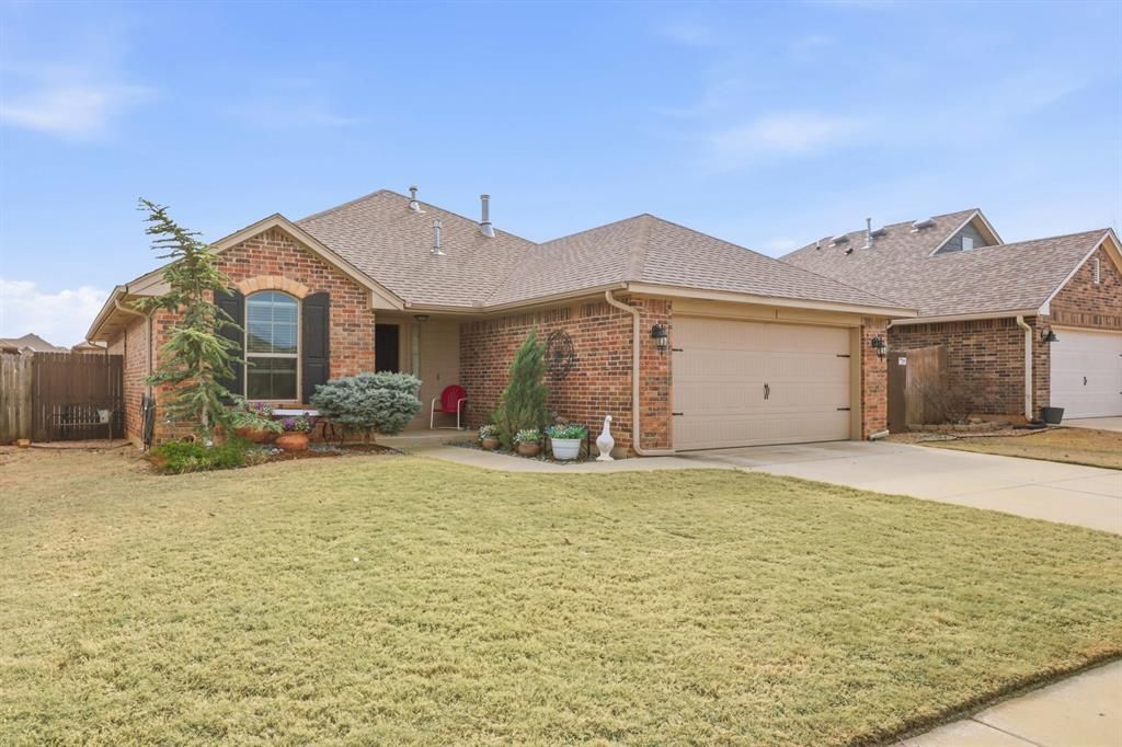 8720 SW 36th Street, Oklahoma City, OK 73179 Main Photo