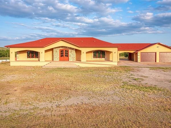18602 980 Road, Cheyenne, OK 73628