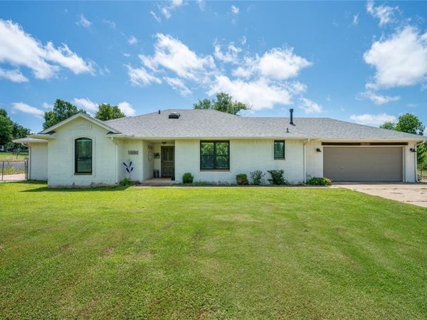 11110 Jeffords Avenue, Choctaw, OK 73020