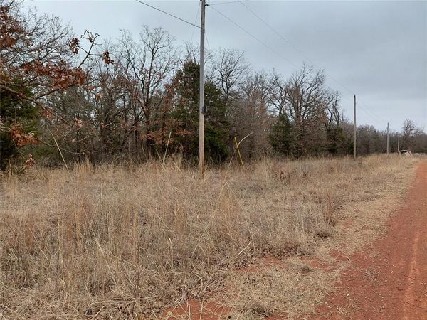 S Arcadia Lane, Guthrie, OK 73044
