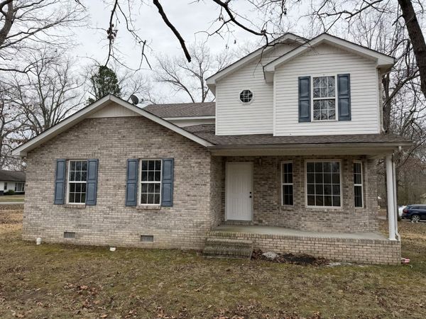 903 W Lincoln St , Tullahoma, TN 37388