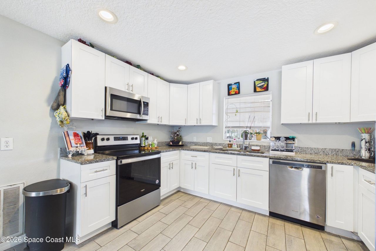 1300 Lester Court , Merritt Island, FL 32952 Photo