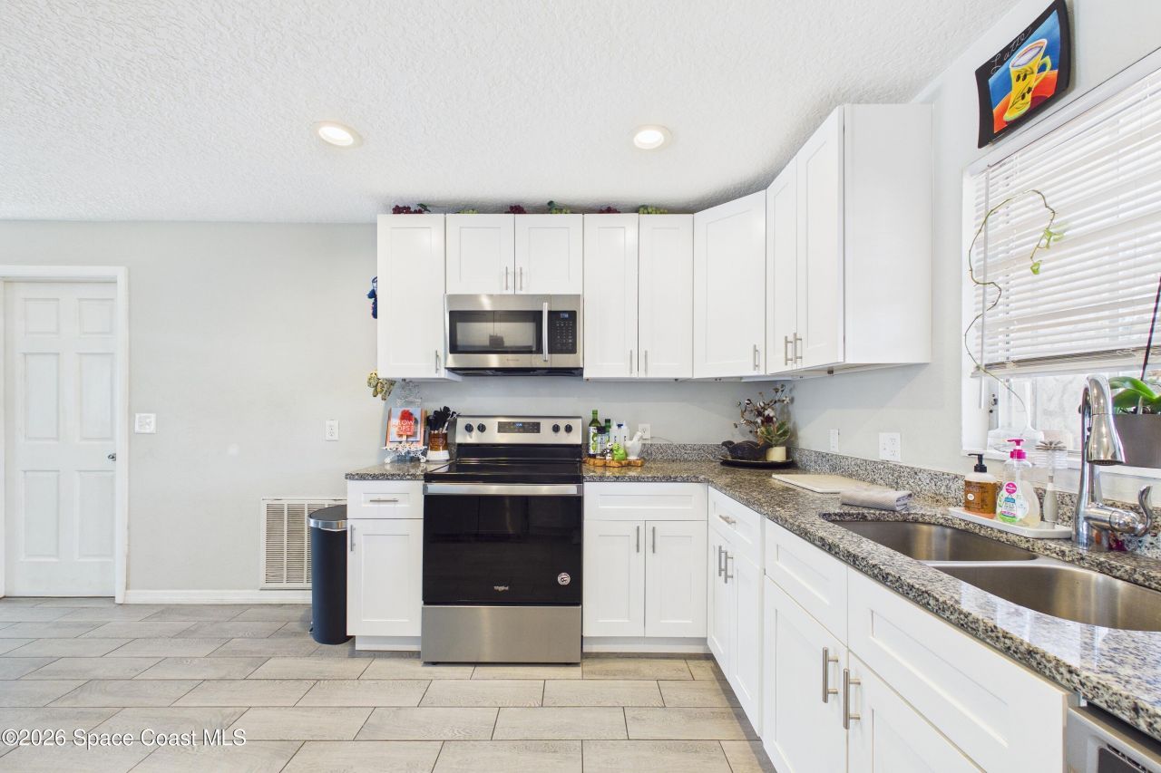 1300 Lester Court , Merritt Island, FL 32952 Photo