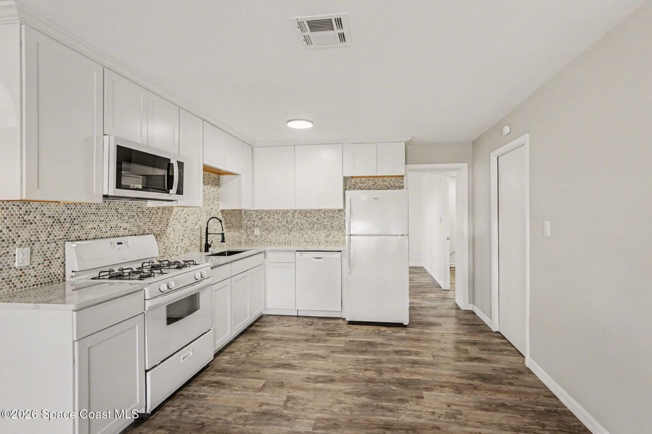 2373 Pawnee Drive , Melbourne, FL 32935 Photo