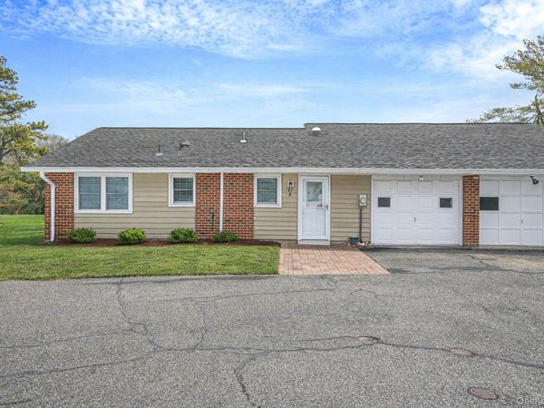 61 Enfield Court , Unit B, Ridge, NY 11961