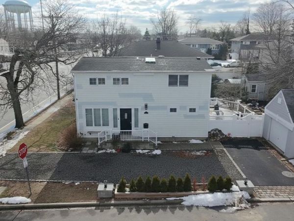 180 N Wantagh Avenue , Bethpage, NY 11714