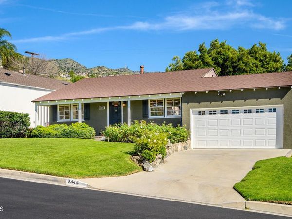 2444 N Parish Place, Burbank, CA 91504