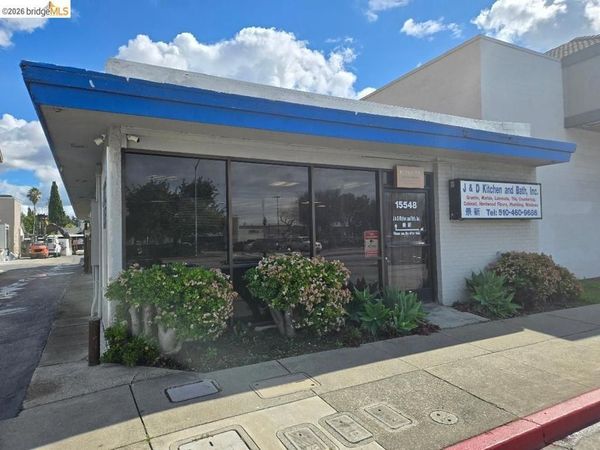 15548 15548 Hesperian Blvd, San Lorenzo, CA 94580