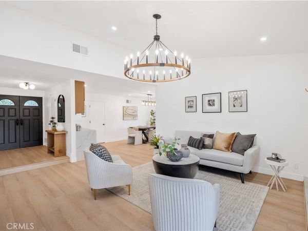 21952 Esplendor, Mission Viejo, CA 92691