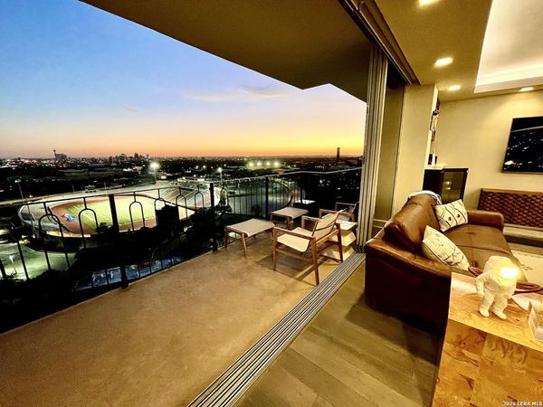 700 E Hildebrand, Unit APT 1301, San Antonio, TX 78212
