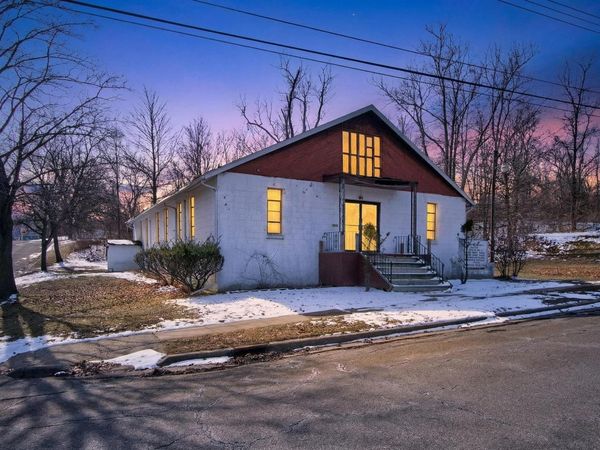 345 E High Street, Jackson, MI 49203