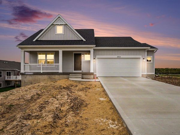 4904 Bethpage Drive NW, Comstock Park, MI 49321