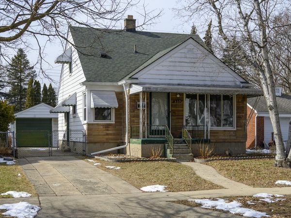 335 Laprairie Street, Ferndale, MI 48220