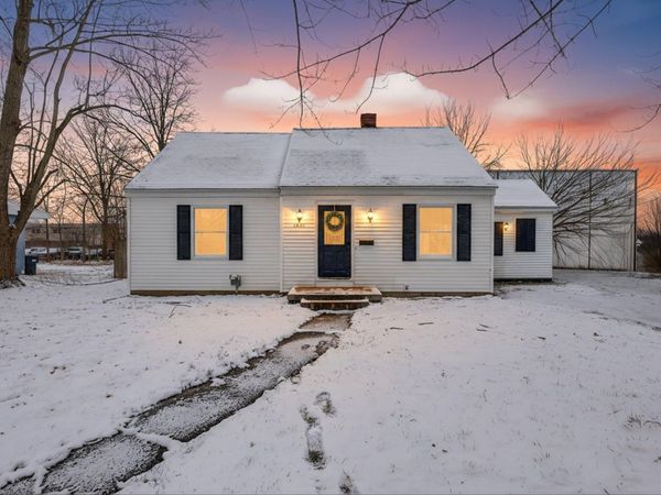 1901 Fulton Street, Kalamazoo, MI 49001