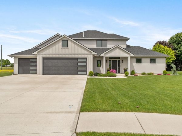 33 Shoshoni Pass, Coldwater, MI 49036