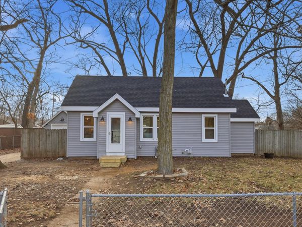 3815 Flamingo Avenue SW, Wyoming, MI 49509