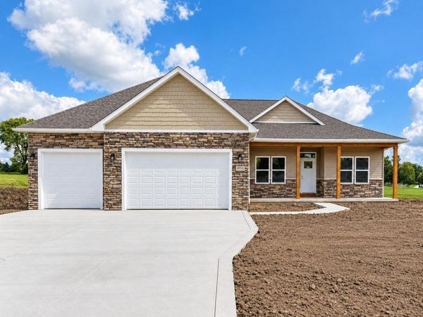4958 Thompson Heights Drive, Adrian, MI 49221