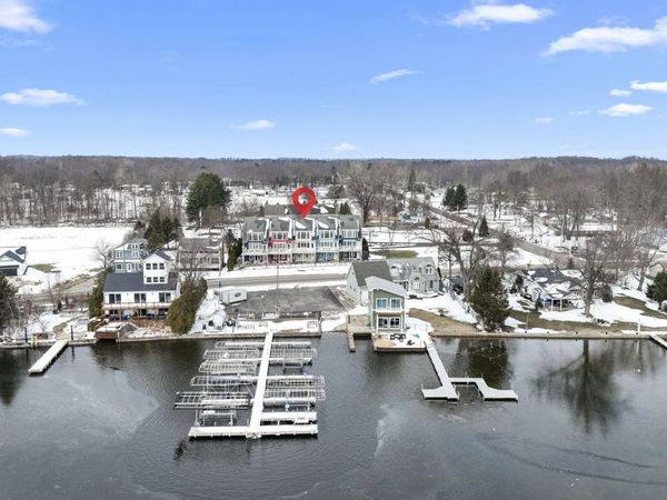 5540 Johnson Road, Unit 3, Coloma, MI 49038