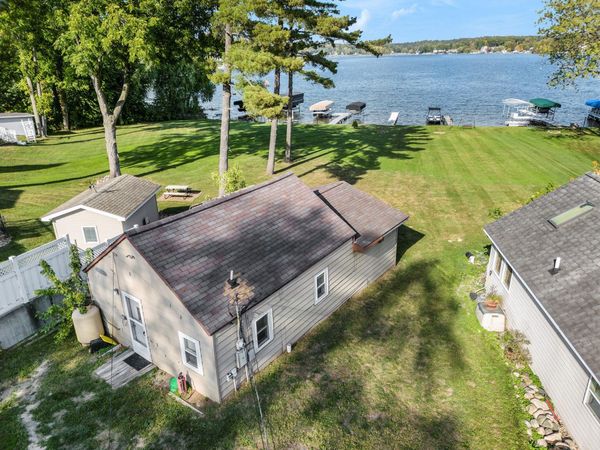 70855 Hollywood Shores Drive, Union, MI 49130