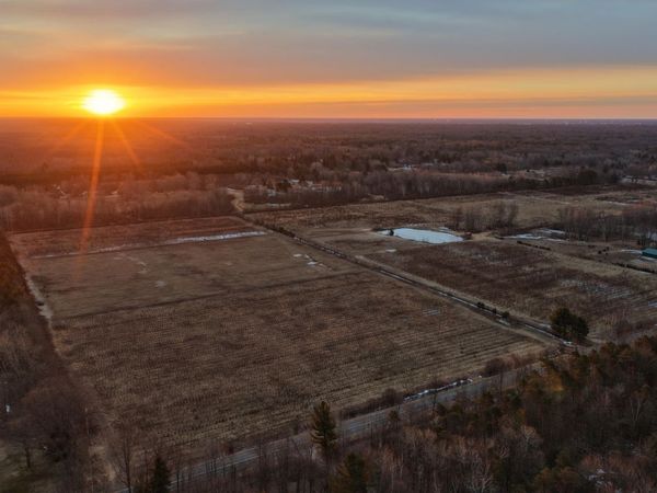 2592 N Weber Road, Muskegon, MI 49445