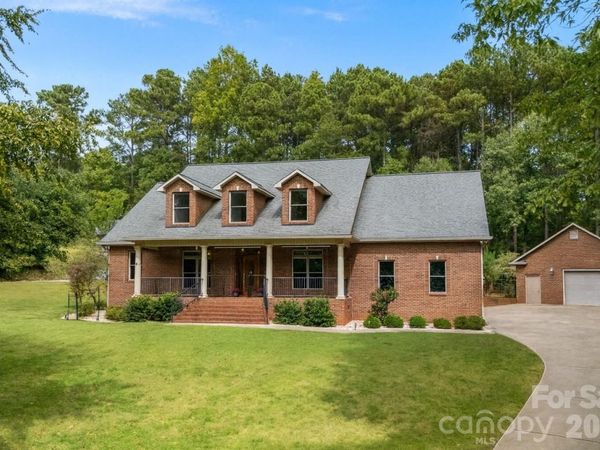 182 Broadview Circle, Mooresville, NC 28117