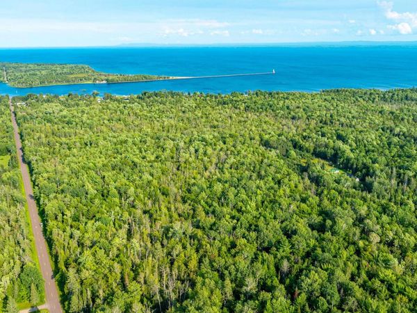 25649 Portage Entry Road, Chassell Twp, MI 49916