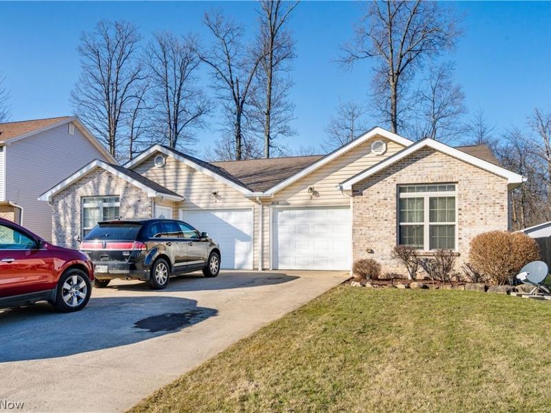 4828 Shadow Oak Drive , Austintown, OH 44515 Photo 10