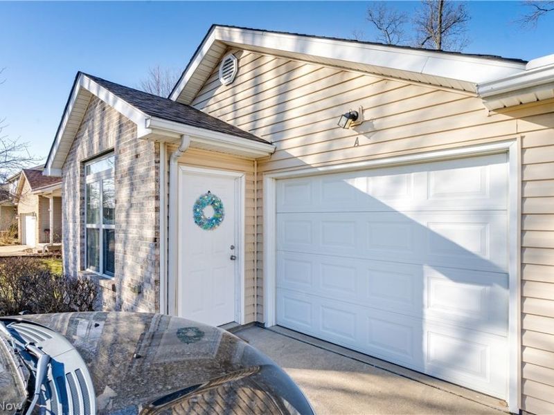 4828 Shadow Oak Drive , Austintown, OH 44515 Photo 7