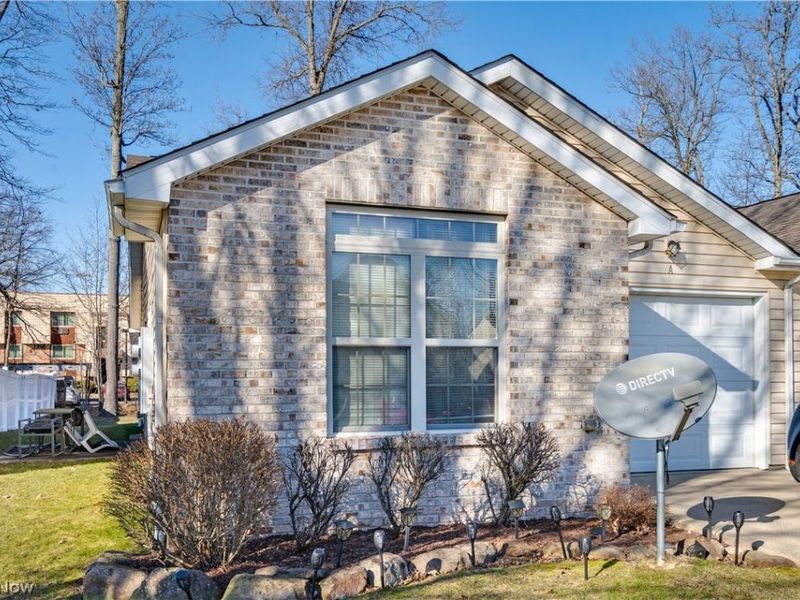 4828 Shadow Oak Drive , Austintown, OH 44515 Photo 8