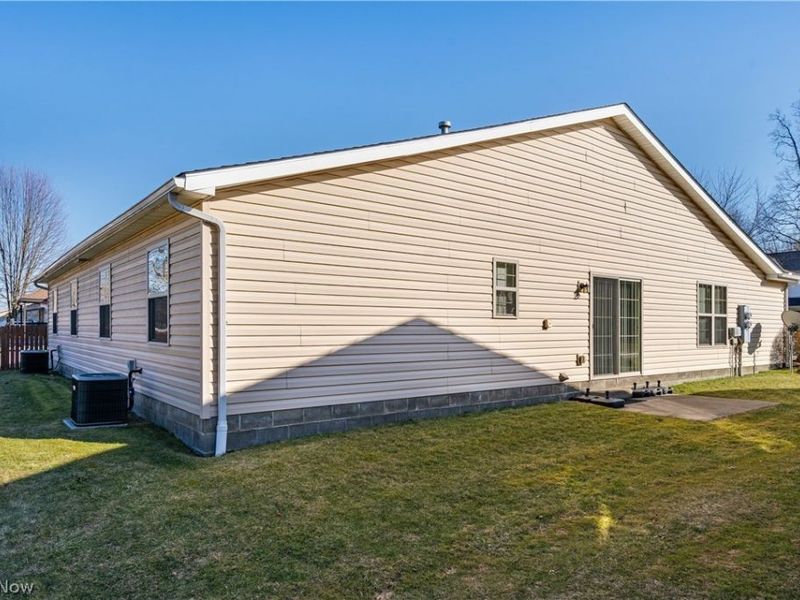 4876 Shadow Oak Drive , Austintown, OH 44515 Photo 4