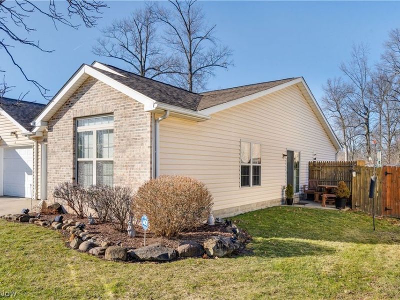 4876 Shadow Oak Drive , Austintown, OH 44515 Photo 8