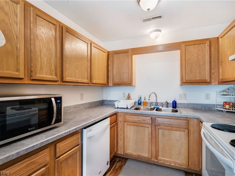 4900 Shadow Oak Drive , Austintown, OH 44515 Photo 22