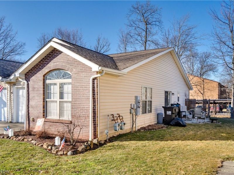 4900 Shadow Oak Drive , Austintown, OH 44515 Photo 9