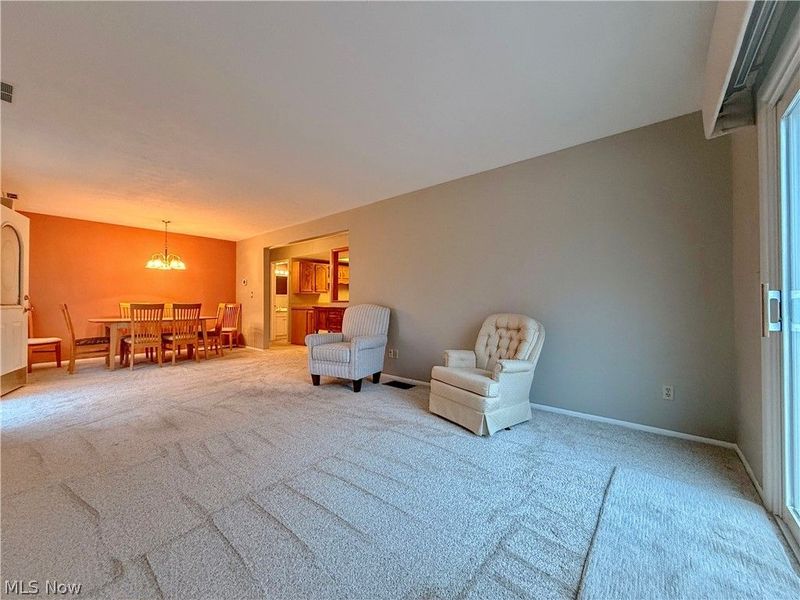 330 Deepwood Drive , Wadsworth, OH 44281 Photo 8