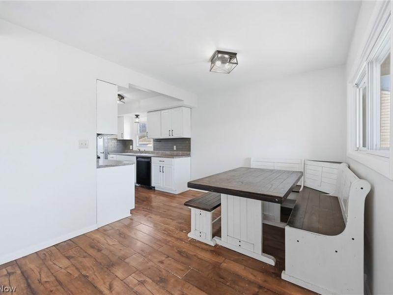 396 Elizabeth Street , Hubbard, OH 44425 Photo 11