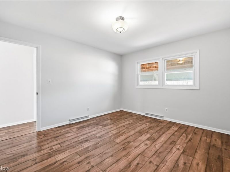 396 Elizabeth Street , Hubbard, OH 44425 Photo 16