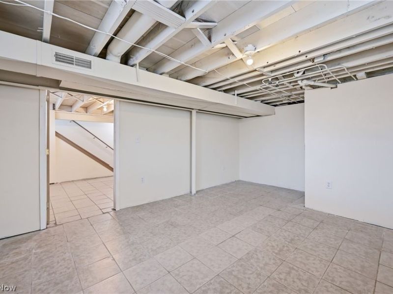 396 Elizabeth Street , Hubbard, OH 44425 Photo 26