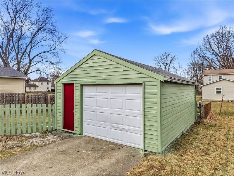 396 Elizabeth Street , Hubbard, OH 44425 Photo 31