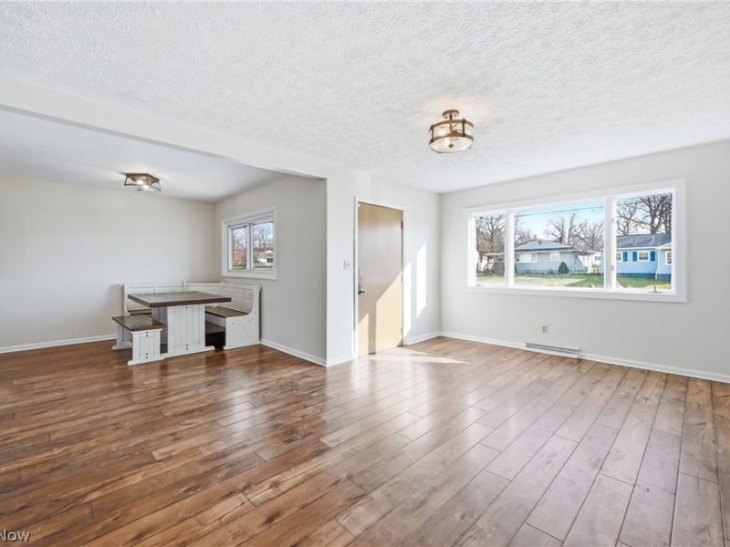 396 Elizabeth Street , Hubbard, OH 44425 Photo 7