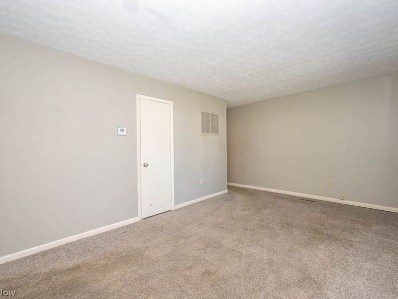 615 Deming Street , Salem, OH 44460 Photo 2