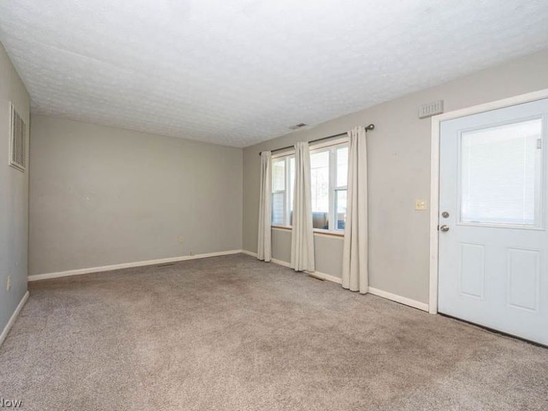 615 Deming Street , Salem, OH 44460 Photo 3