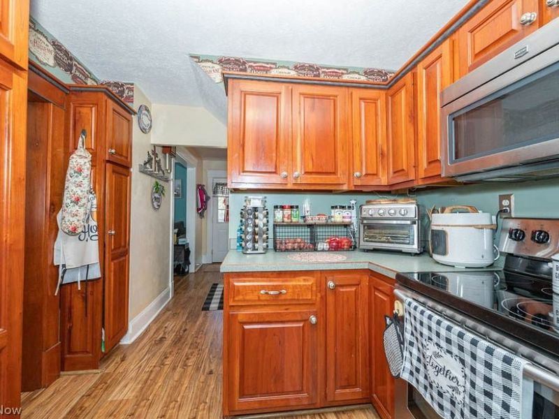 926 N Ellsworth Avenue , Salem, OH 44460 Photo 6