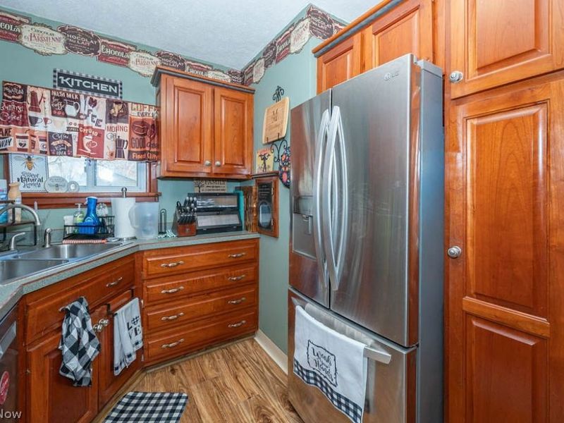 926 N Ellsworth Avenue , Salem, OH 44460 Photo 7