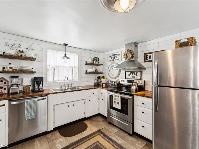 102 E Main Street, North Fairfield, OH 44855 Photo 4