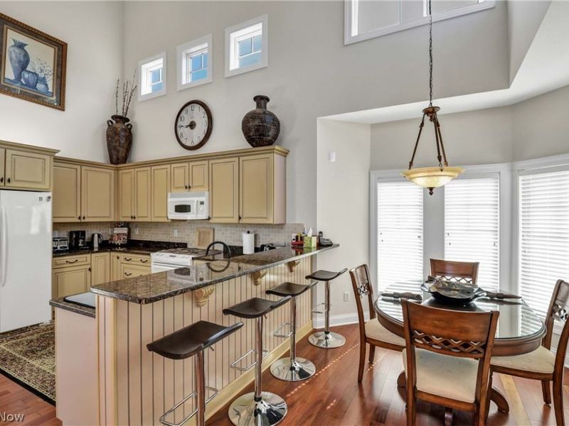 317 Halstead Lane , Westlake, OH 44145 Photo 11