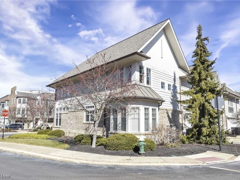 317 Halstead Lane , Westlake, OH 44145 Photo 2